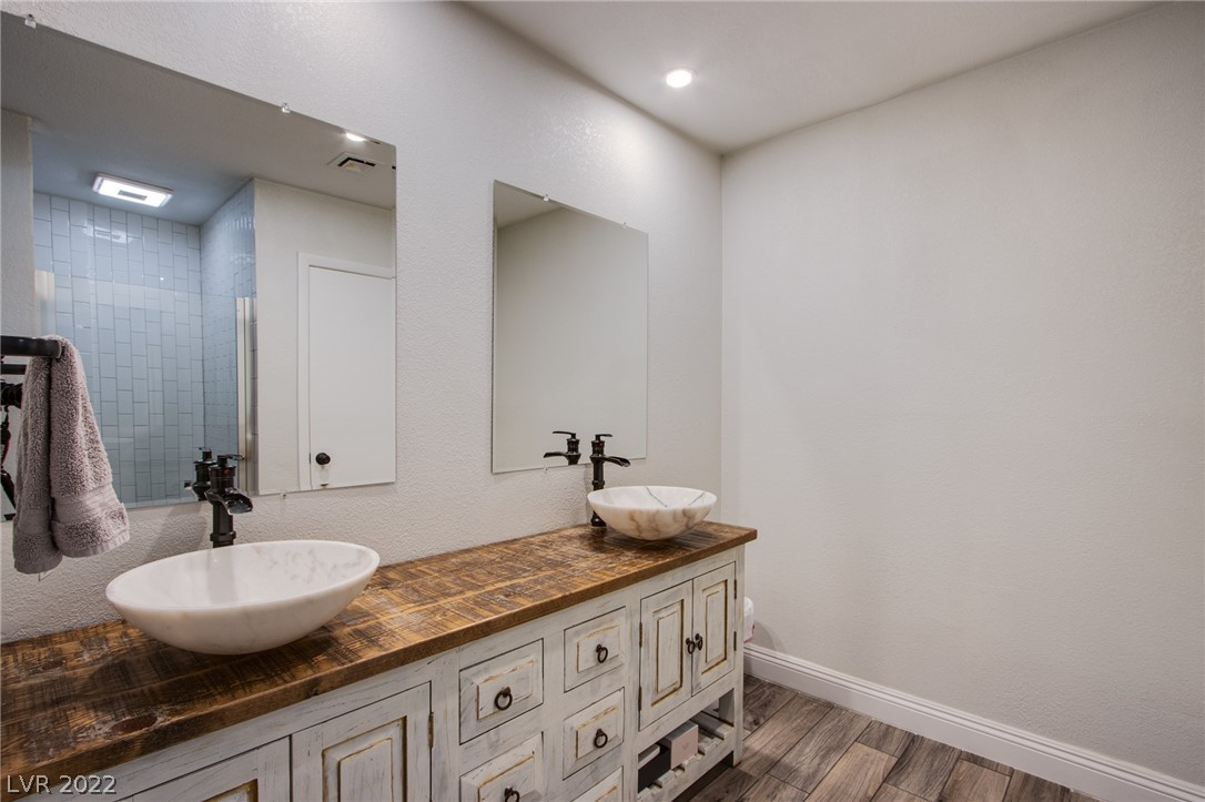 2231 Thoroughbred Road Henderson, NV 89002 - Photo 14 of 42 Gallery Image 14
