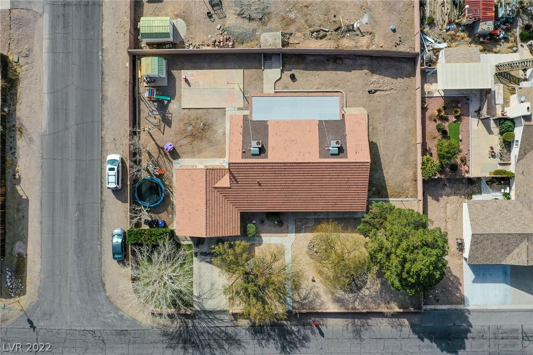 2231 Thoroughbred Road Henderson, NV 89002 - Photo 3 of 42 Gallery Image 3
