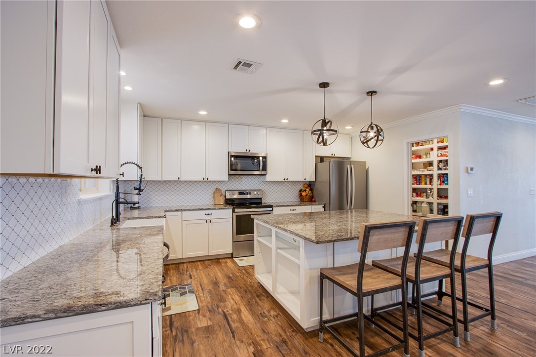 2231 Thoroughbred Road Henderson, NV 89002 - Photo 31 of 42 Gallery Image 31