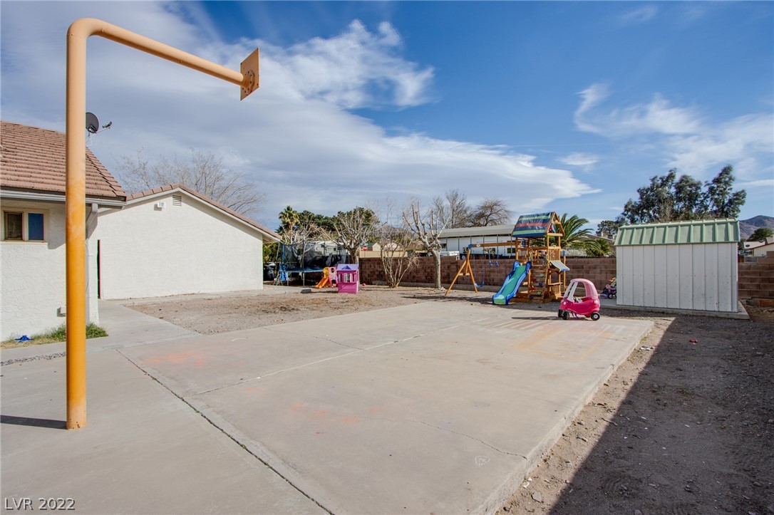 2231 Thoroughbred Road Henderson, NV 89002 - Photo 35 of 42 Gallery Image 35