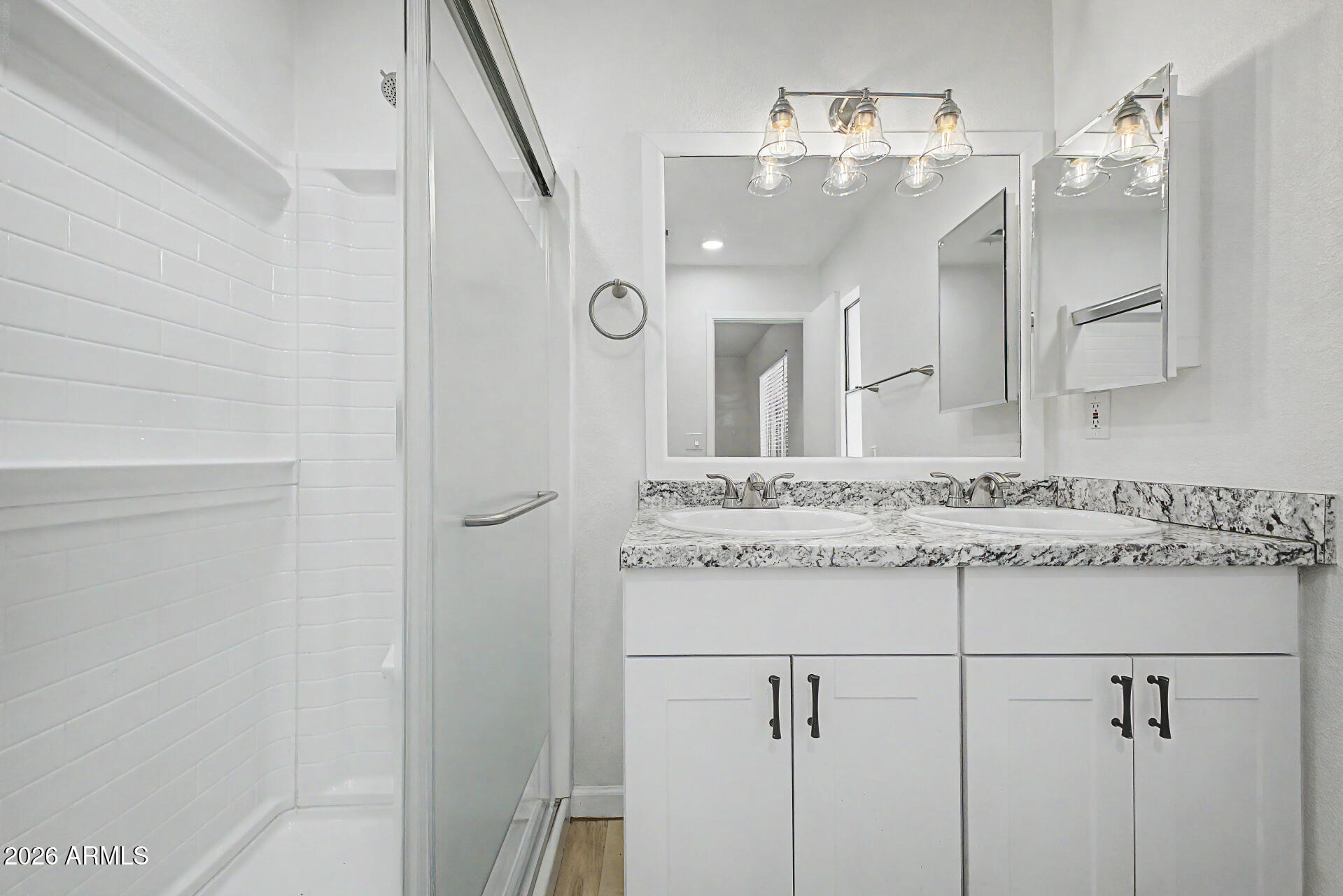 9010 West Griswold Road Peoria, AZ 85345 - Photo 19 of 35 Master Bathroom