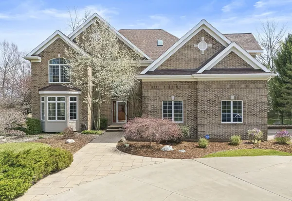 $1,050,000 | 4915 Stockbridge Drive, St. Joseph, MI 49085