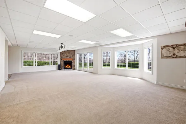 $1,050,000 | 4915 Stockbridge Drive, St. Joseph, MI 49085
