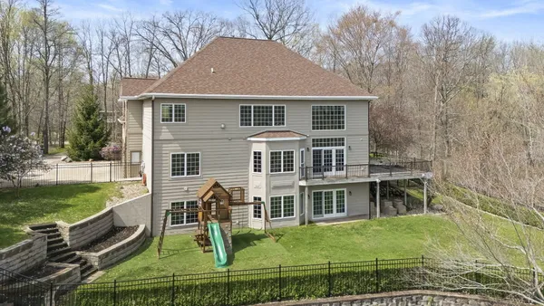 $1,050,000 | 4915 Stockbridge Drive, St. Joseph, MI 49085