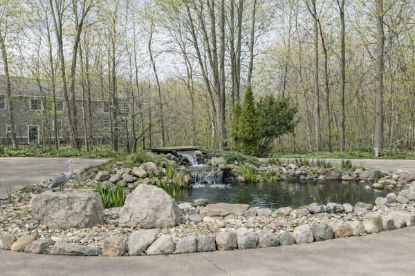 $1,050,000 | 4915 Stockbridge Drive, St. Joseph, MI 49085