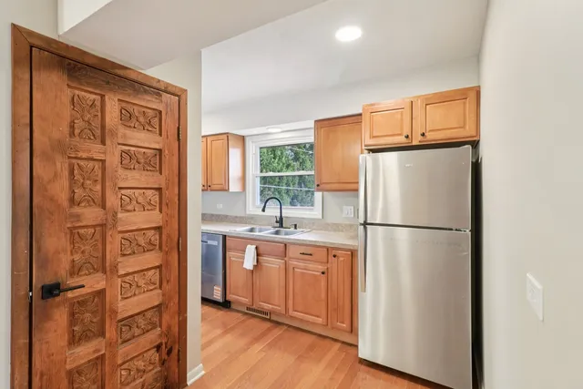 $3,499 | 23460 West N Lakewood Lane, Lake Zurich, IL 60047