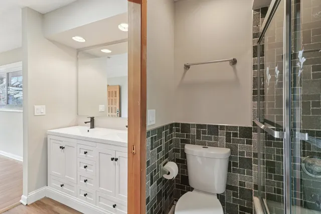 $3,499 | 23460 West N Lakewood Lane, Lake Zurich, IL 60047