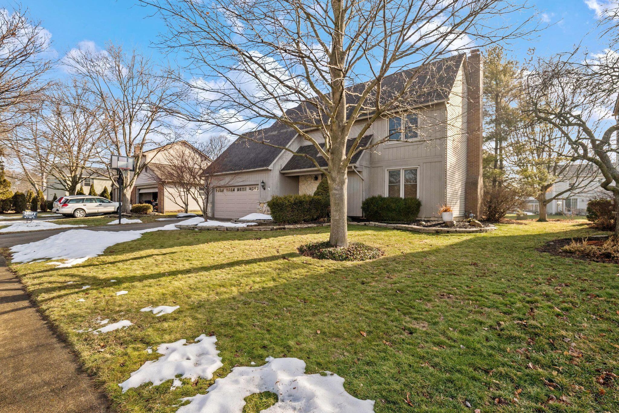 5413 Roscommon Road Dublin, OH 43017 - Photo 2 of 60 AF1A0495
