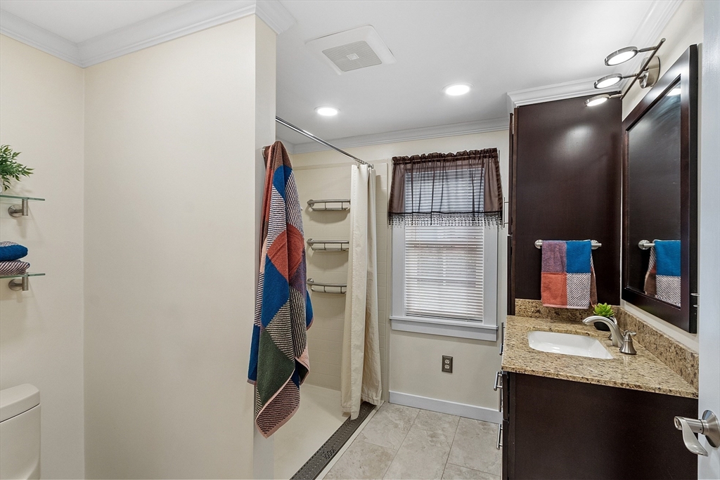 528 Franklin Road Fitchburg, MA 01420 - Photo 11 of 43 Gallery Image 11