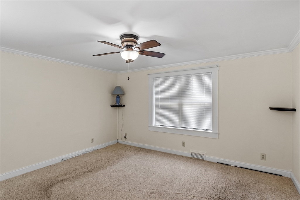 528 Franklin Road Fitchburg, MA 01420 - Photo 17 of 43 Gallery Image 17