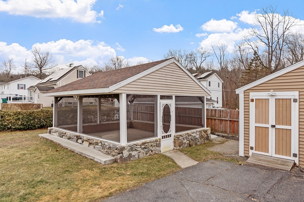 528 Franklin Road Fitchburg, MA 01420 - Photo 30 of 43 Gallery Image 30
