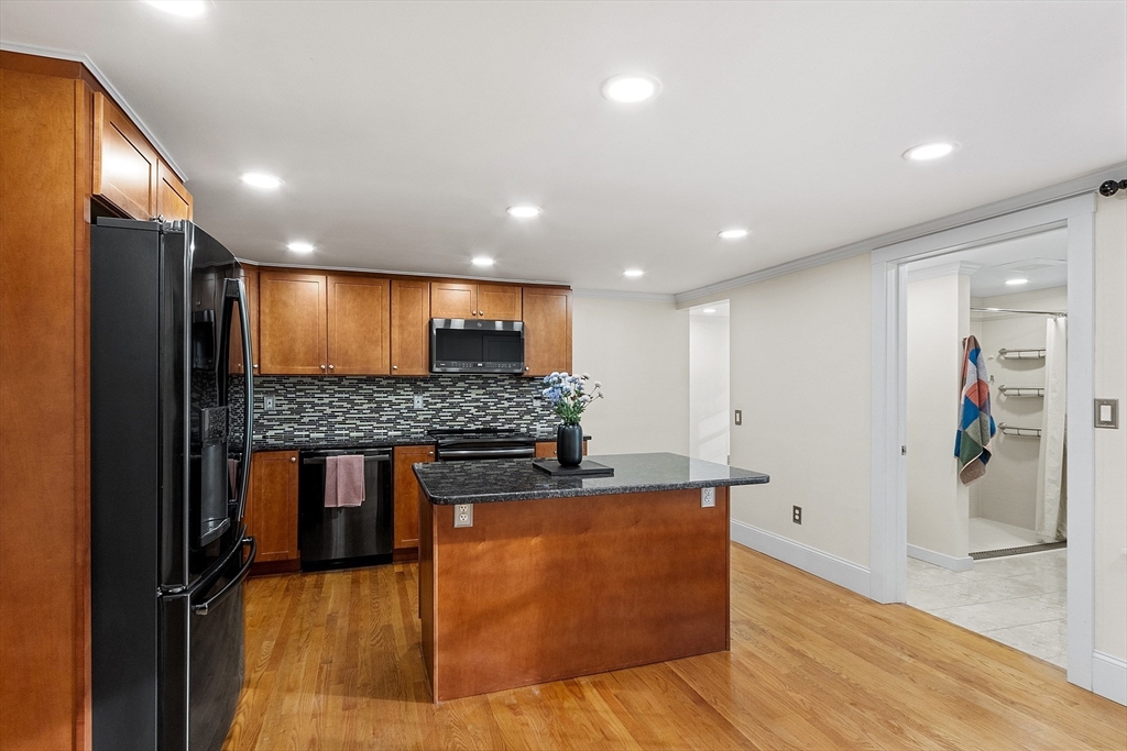 528 Franklin Road Fitchburg, MA 01420 - Photo 6 of 43 Gallery Image 6