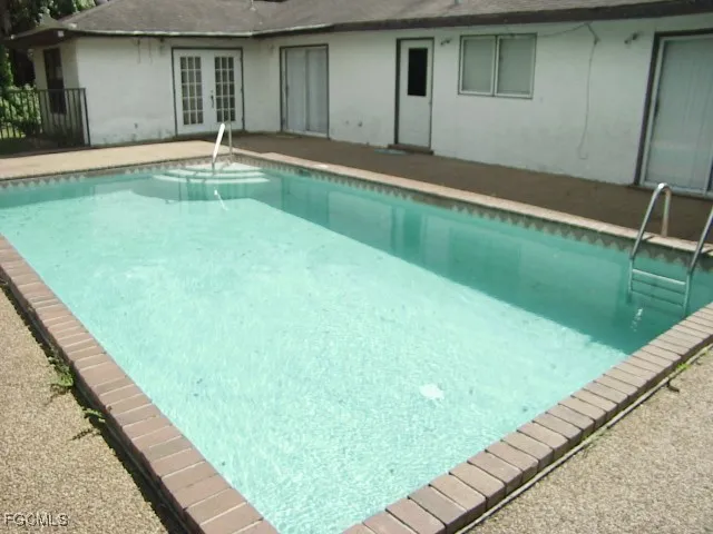 $1,900 | 620 Robert Avenue, Lehigh Acres, FL 33936