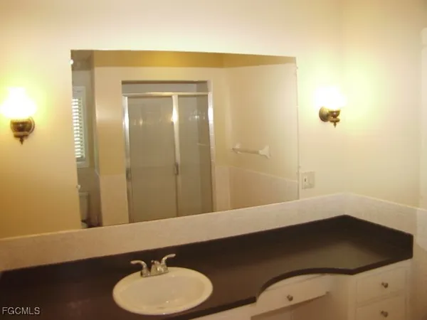 $1,800 | 620 Robert Avenue, Lehigh Acres, FL 33936