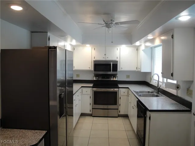 $1,900 | 620 Robert Avenue, Lehigh Acres, FL 33936