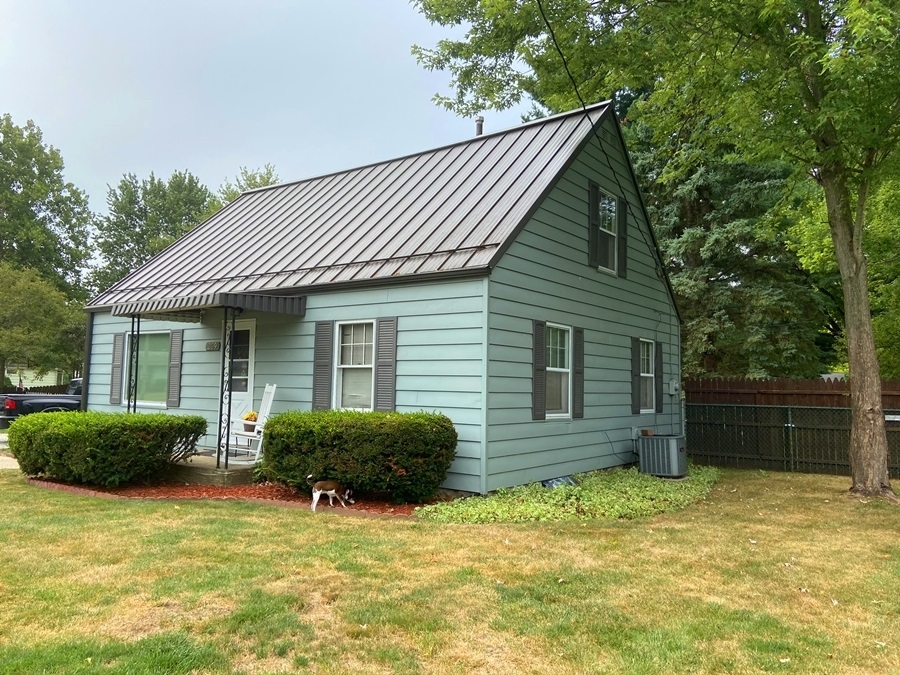209 South Riverside Boulevard Goshen, IN 46526 - Photo 2 of 19 Gallery Image 2