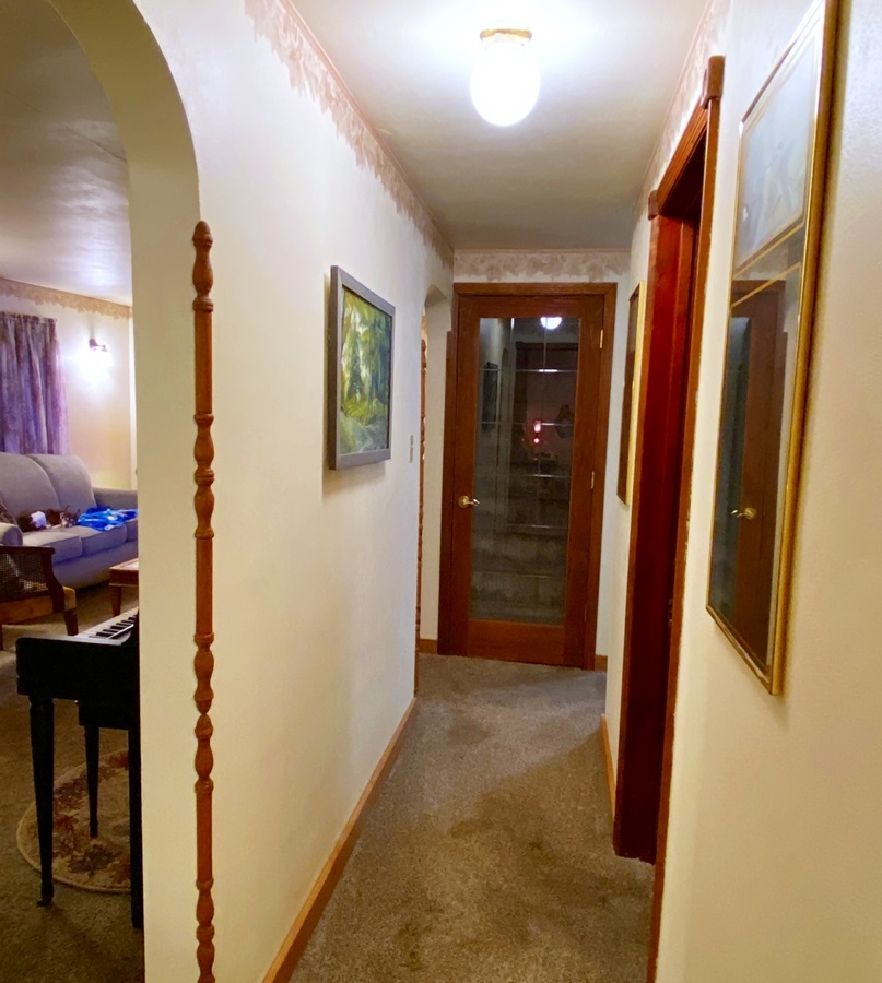 209 South Riverside Boulevard Goshen, IN 46526 - Photo 8 of 19 Gallery Image 8