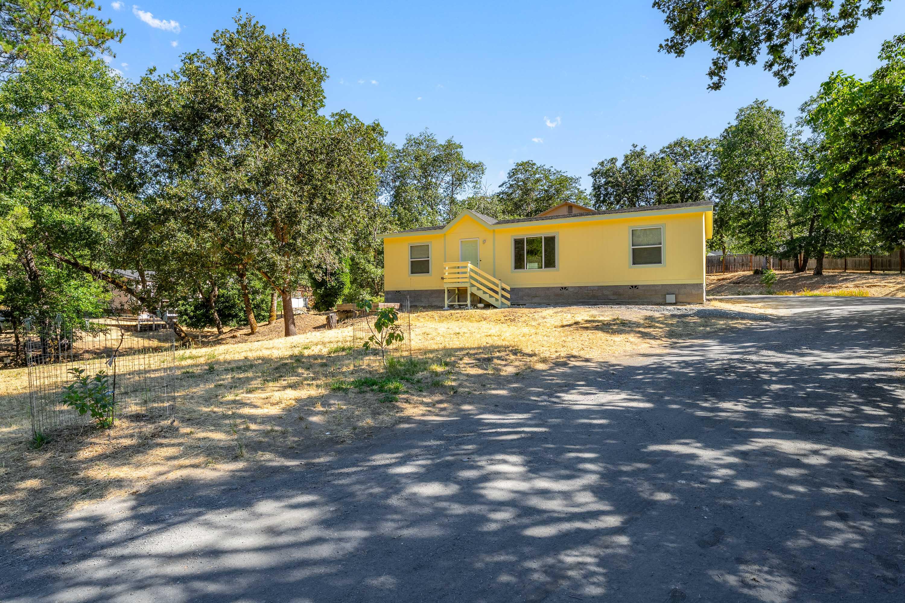 849 Three Pines Road Grants Pass, OR 97526 - Photo 5 of 29 Exterior