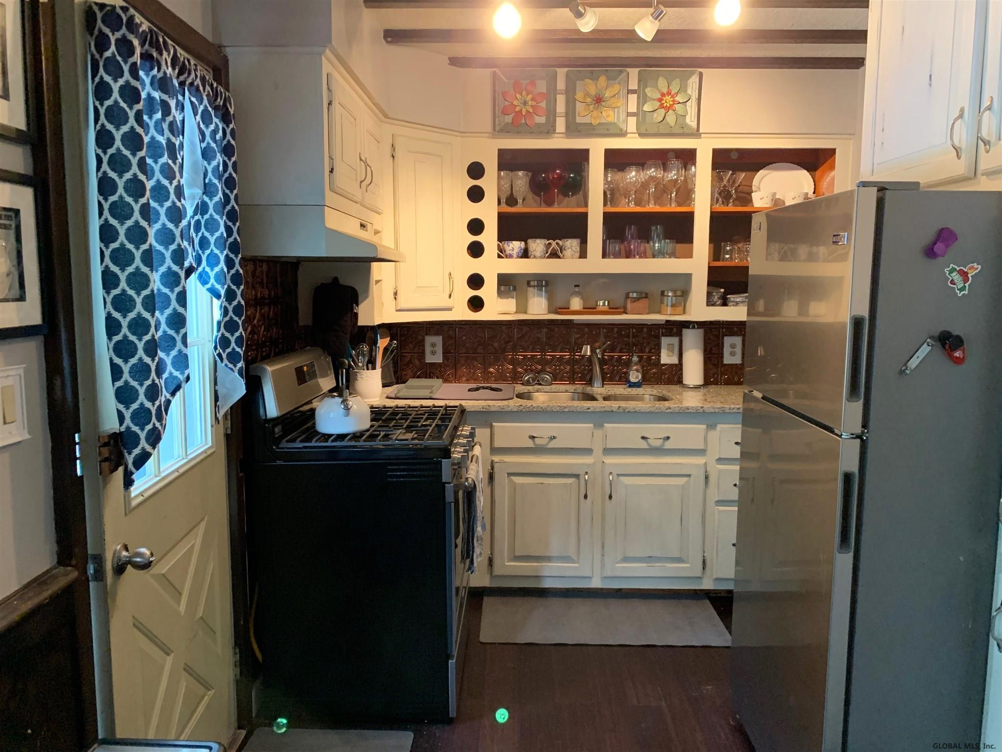 5 Colt Road Colonie, NY 12205 - Photo 8 of 28 Photo 8