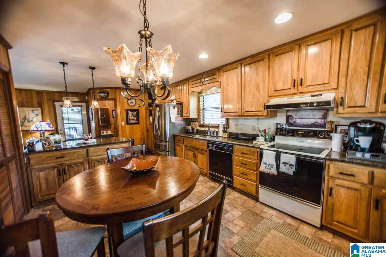 425 Rabbit Point Road Cropwell, AL 35054 - Photo 4 of 47