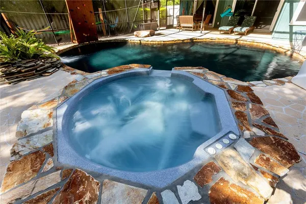 $621,000 | 2921 Northwest 24 Terrace, Gainesville, FL 32605