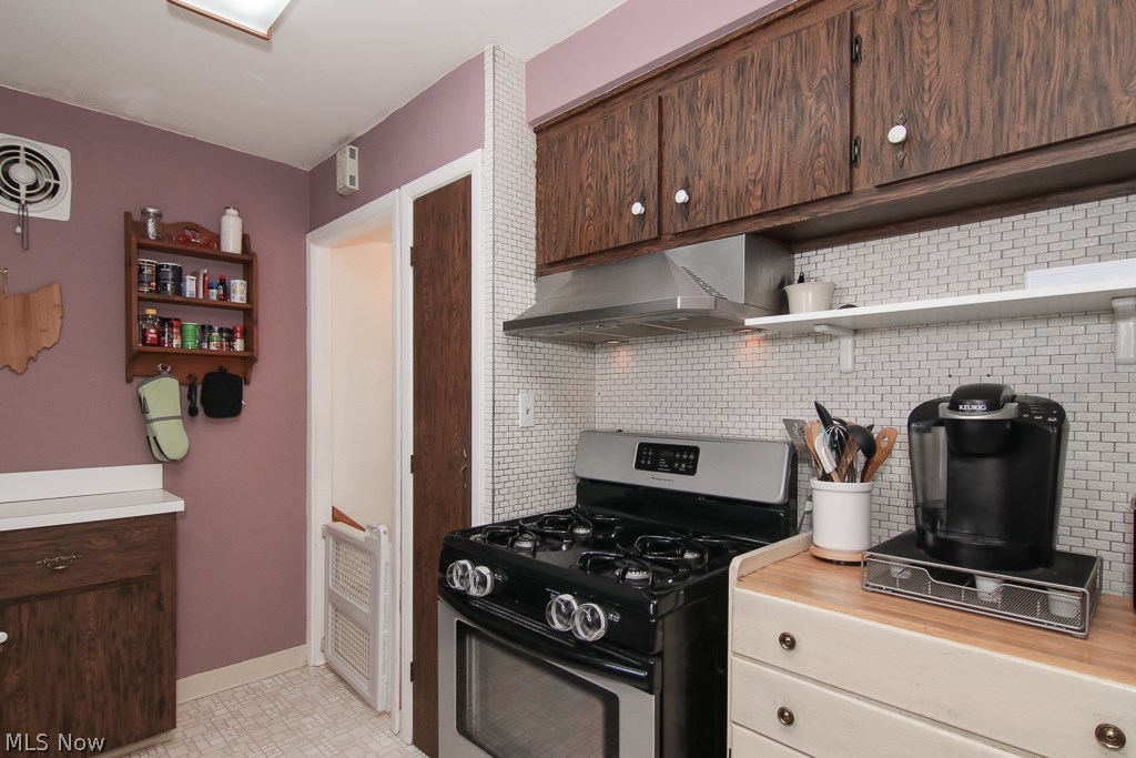 30029 Barjode Road Willowick, OH 44095 - Photo 7 of 31 Gallery Image 7