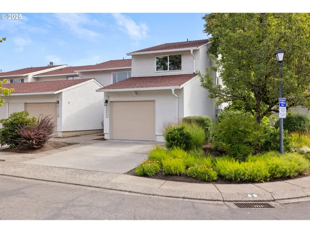 $299,000 | 3240 Northeast 29th Street, Gresham, OR 97030