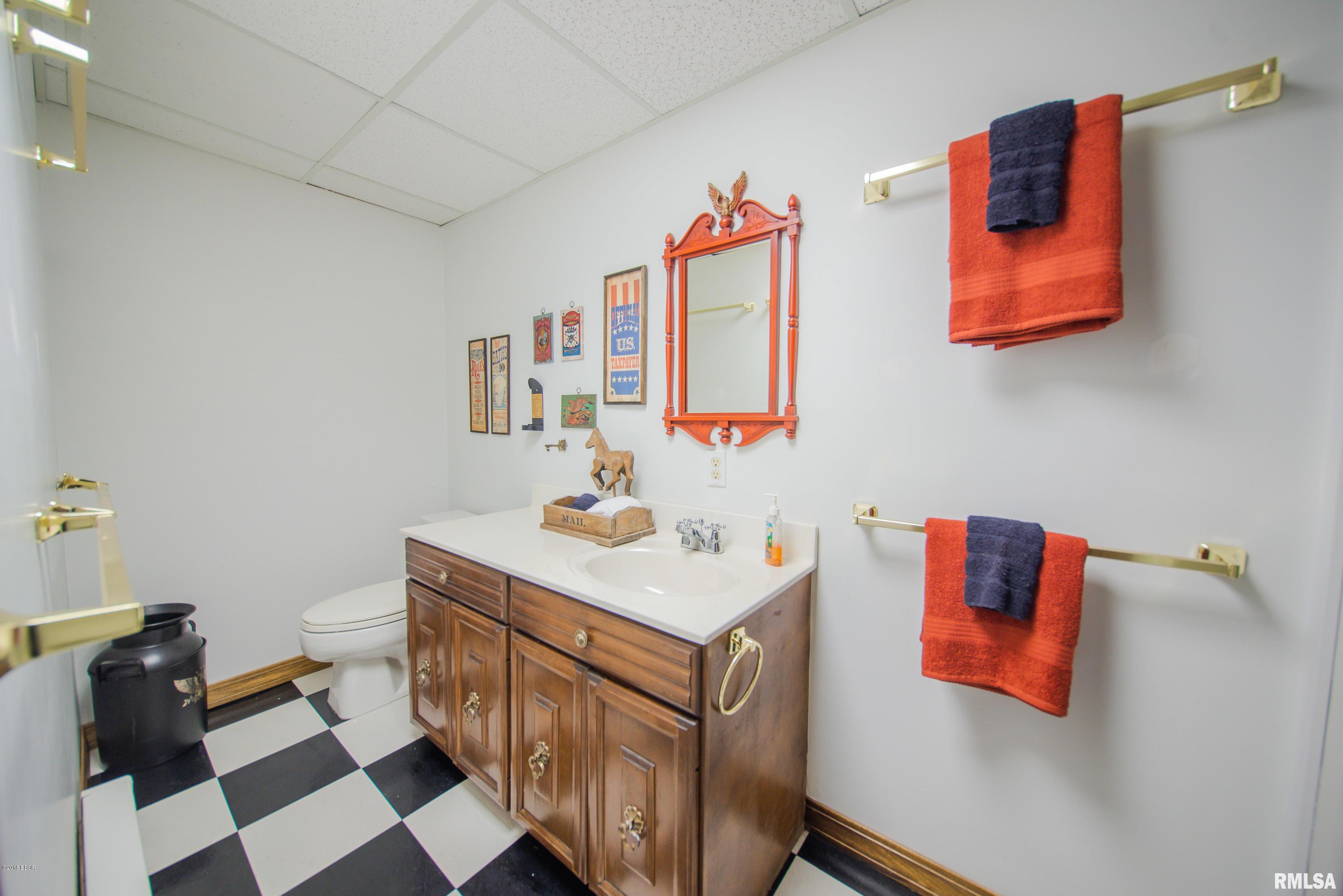 9058 Baxter Road Benton, IL 62812 - Photo 43 of 46