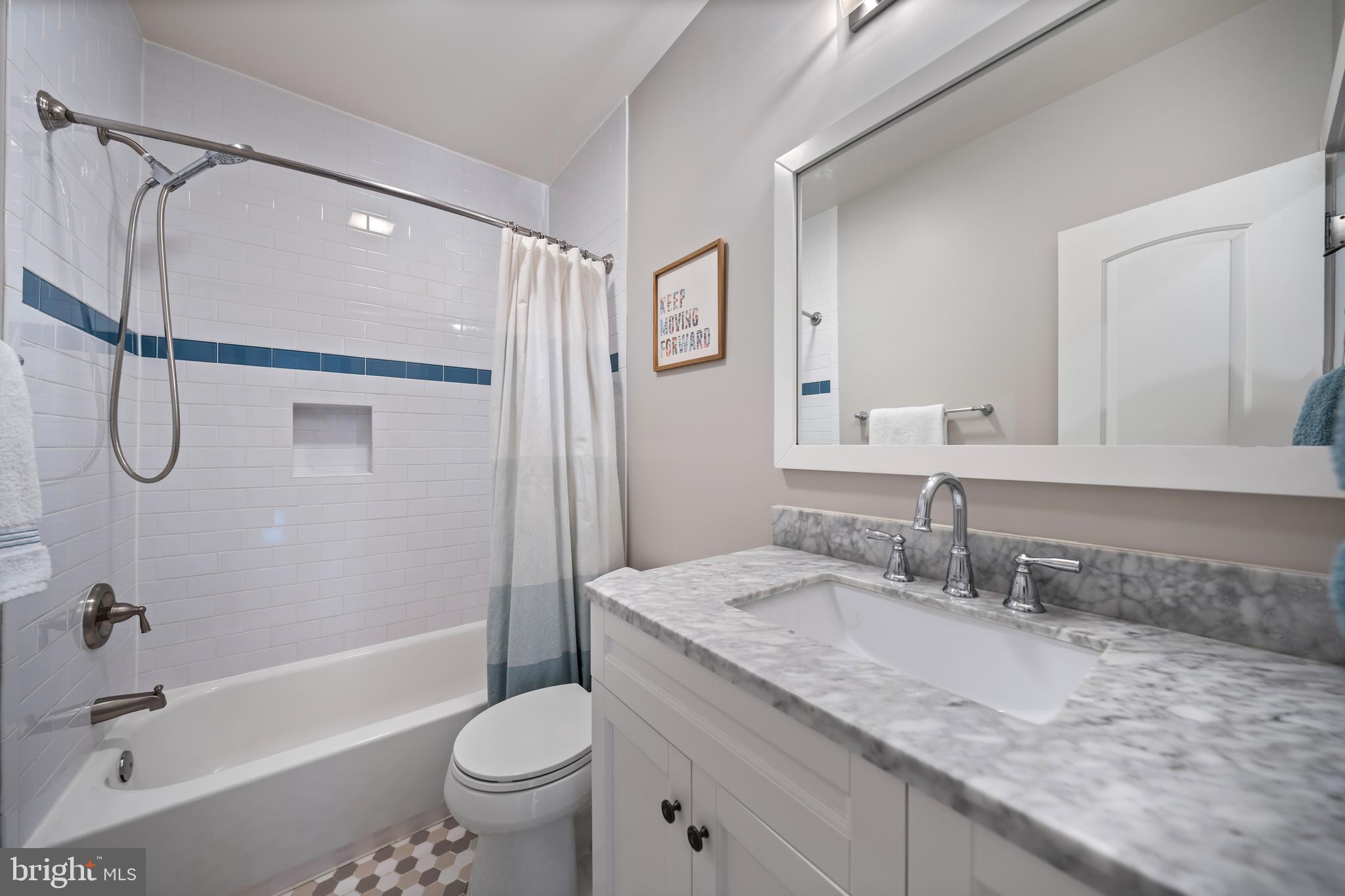 613 Longfellow Street Northwest Washington, DC 20011 - Photo 22 of 42 Hall Bath