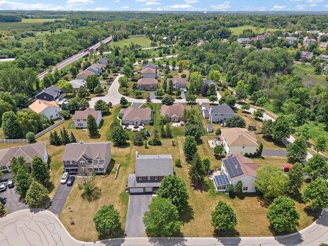 $600,000 | 1285 Mallard Lane, Hoffman Estates, IL 60192