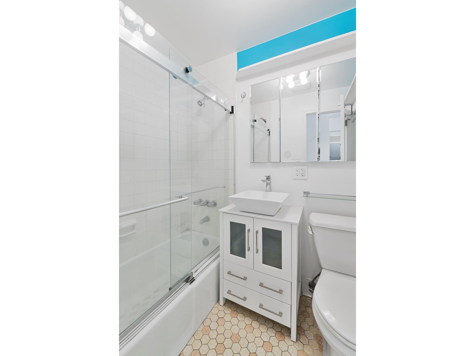 146 West 82nd Street, Unit 3A Manhattan, NY 10024 - Photo 13 of 18