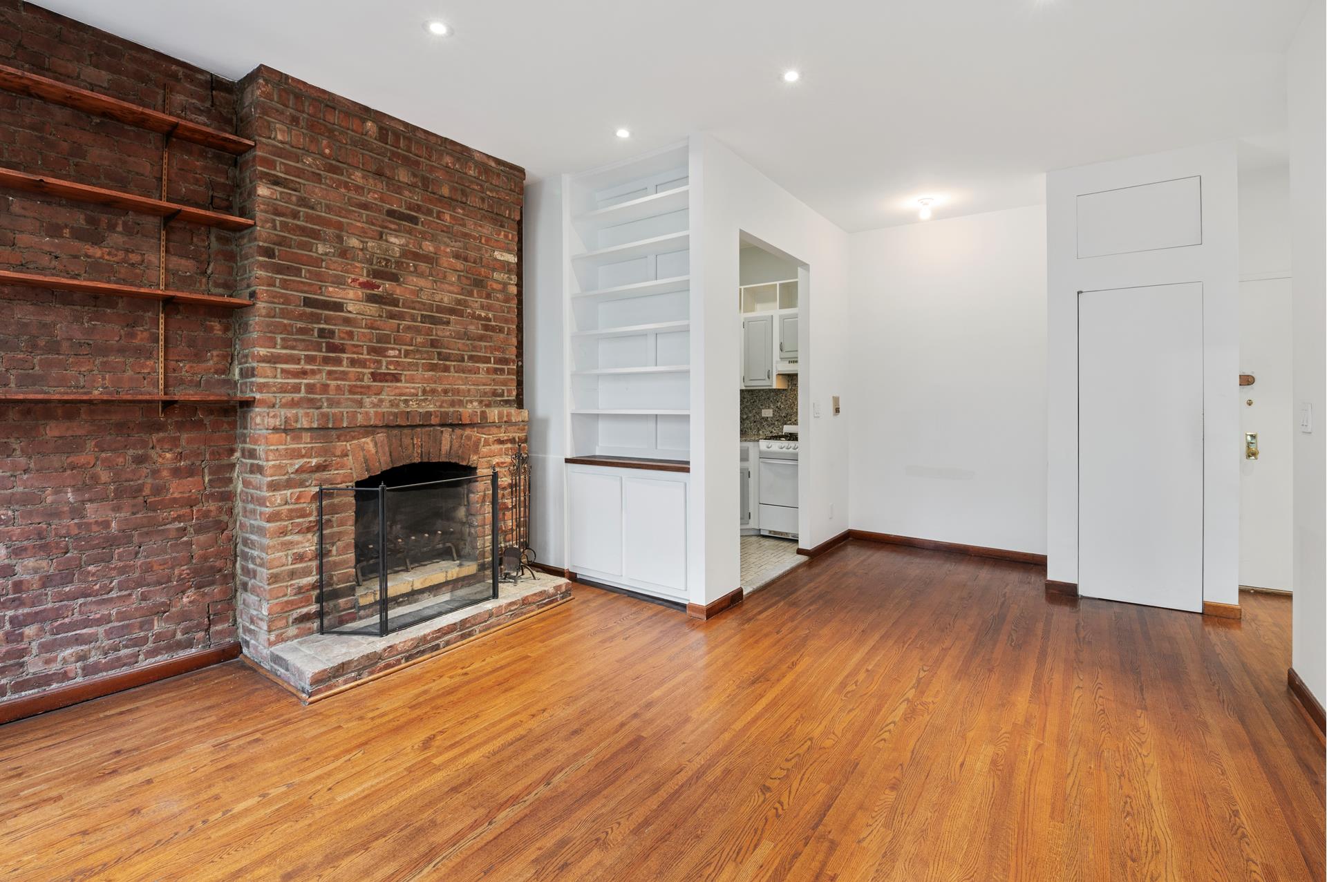 146 West 82nd Street, Unit 3A Manhattan, NY 10024 - Photo 4 of 18