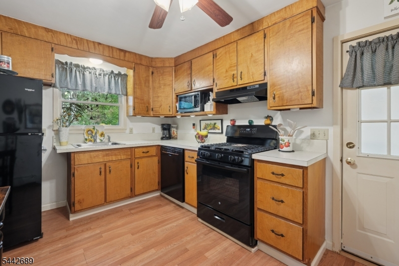 158 Maple Street New Providence, NJ 07974 - Photo 21 of 42