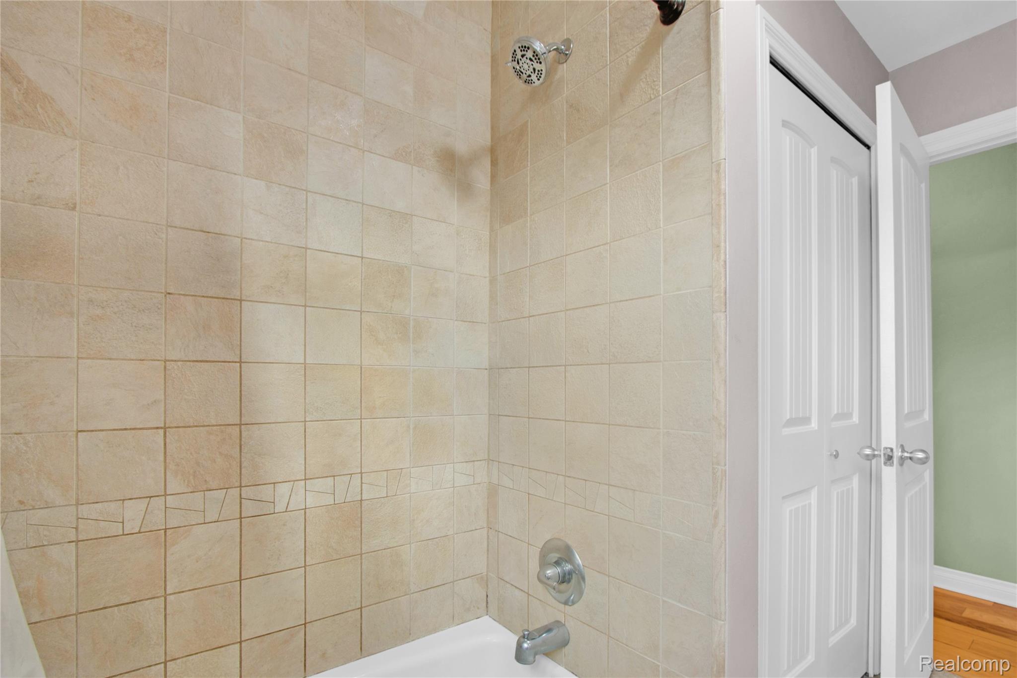 9093 Jordan Road Grand Blanc, MI 48439 - Photo 18 of 40 18.jpg