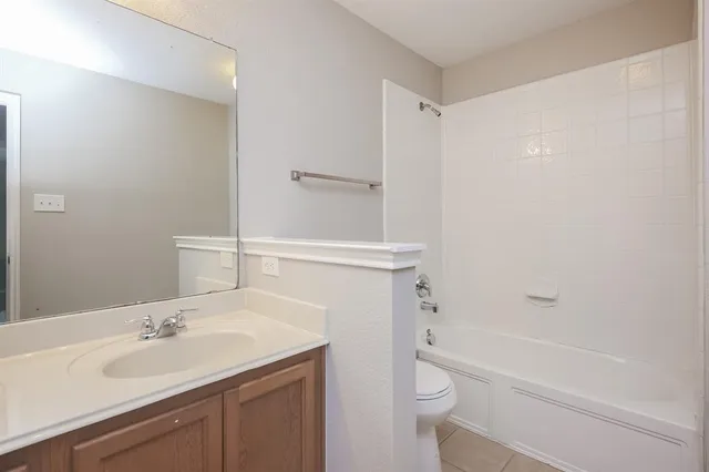 $2,445 | 1781 Sierra Trail, Lancaster, TX 75146