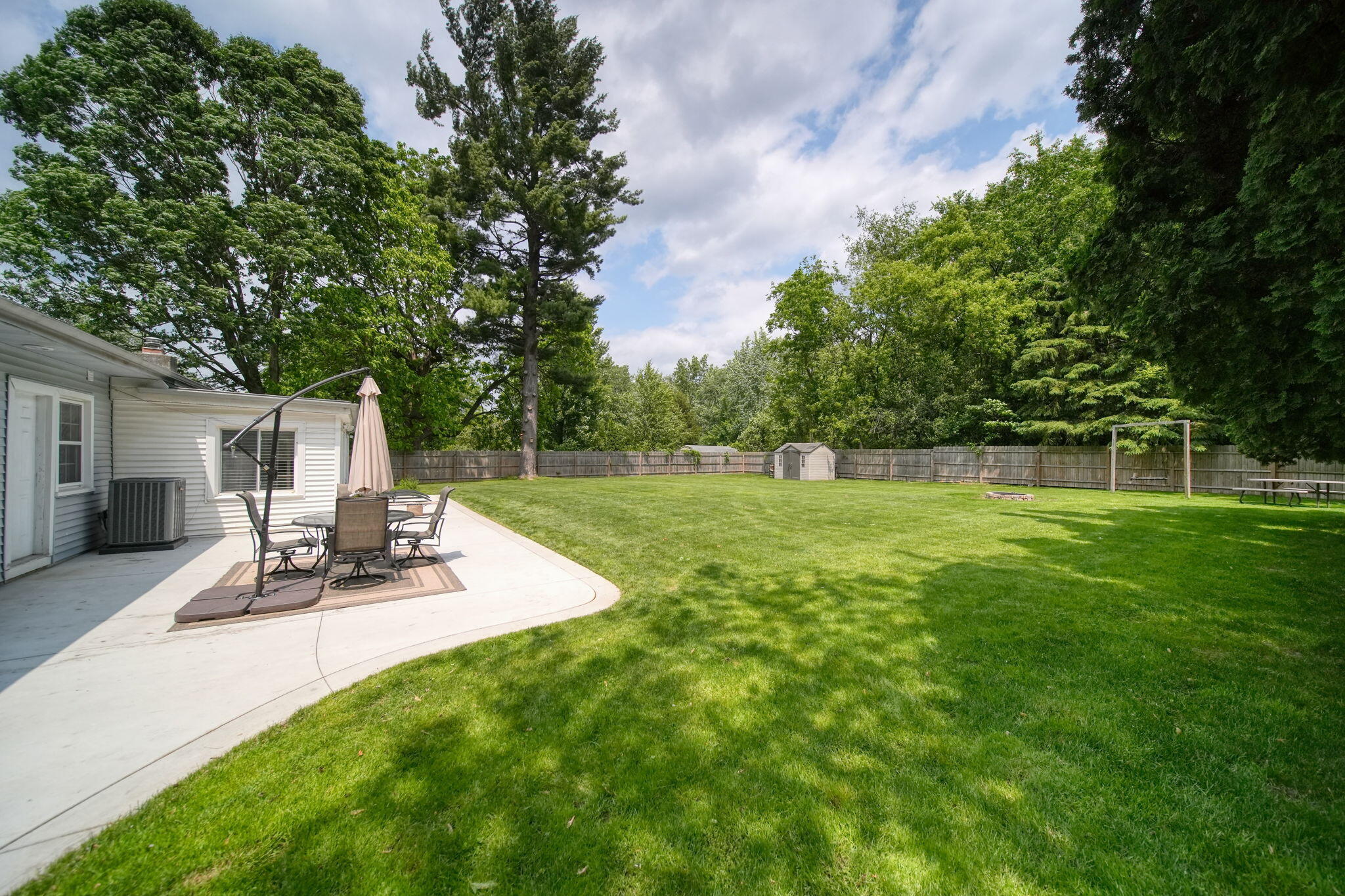 163 Robinson Road Jackson, MI 49203 - Photo 33 of 43 36