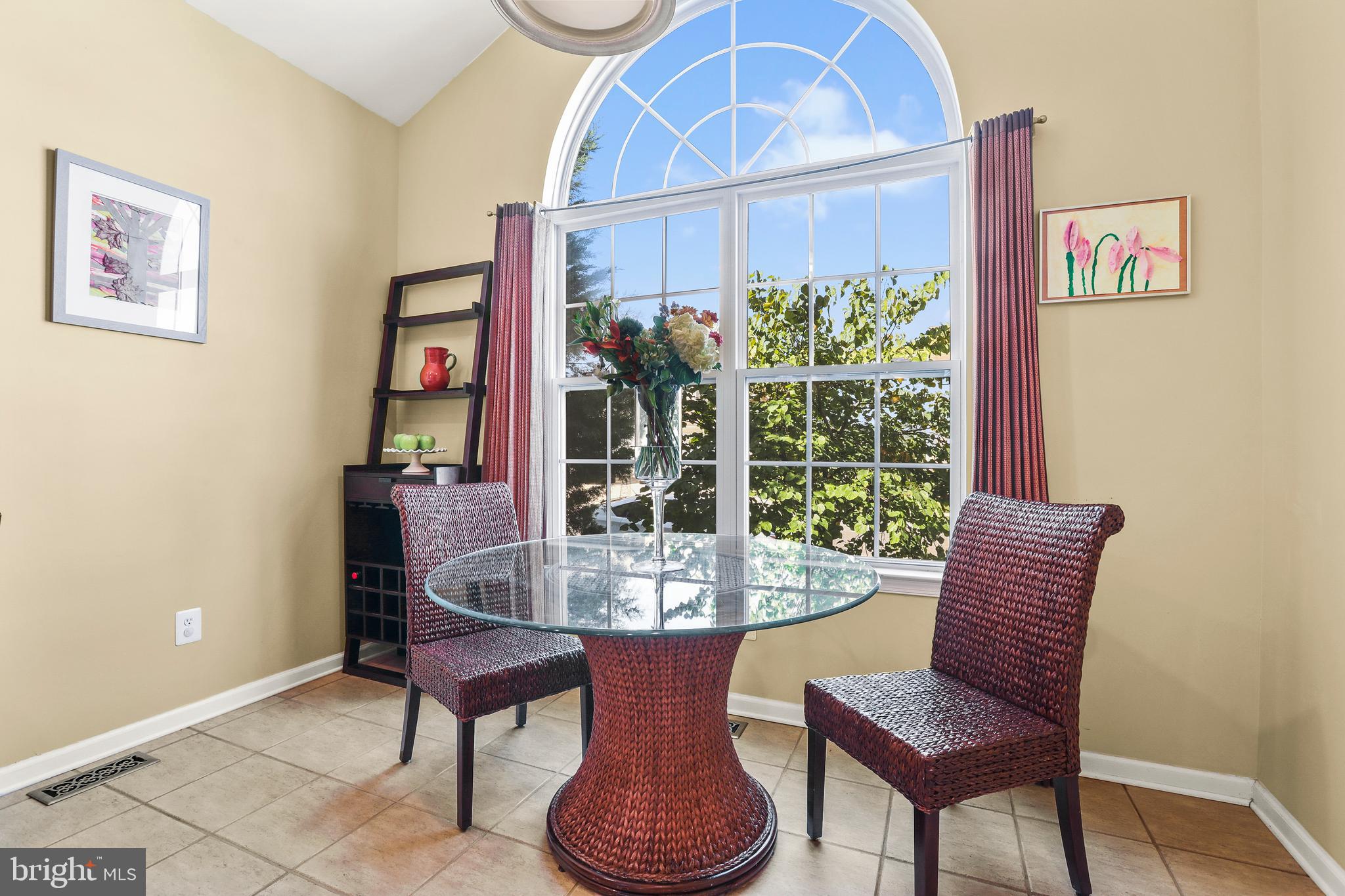 55 Cypress Point Road Mount Holly, NJ 08060 - Photo 17 of 41 Cozy kitchen Dining