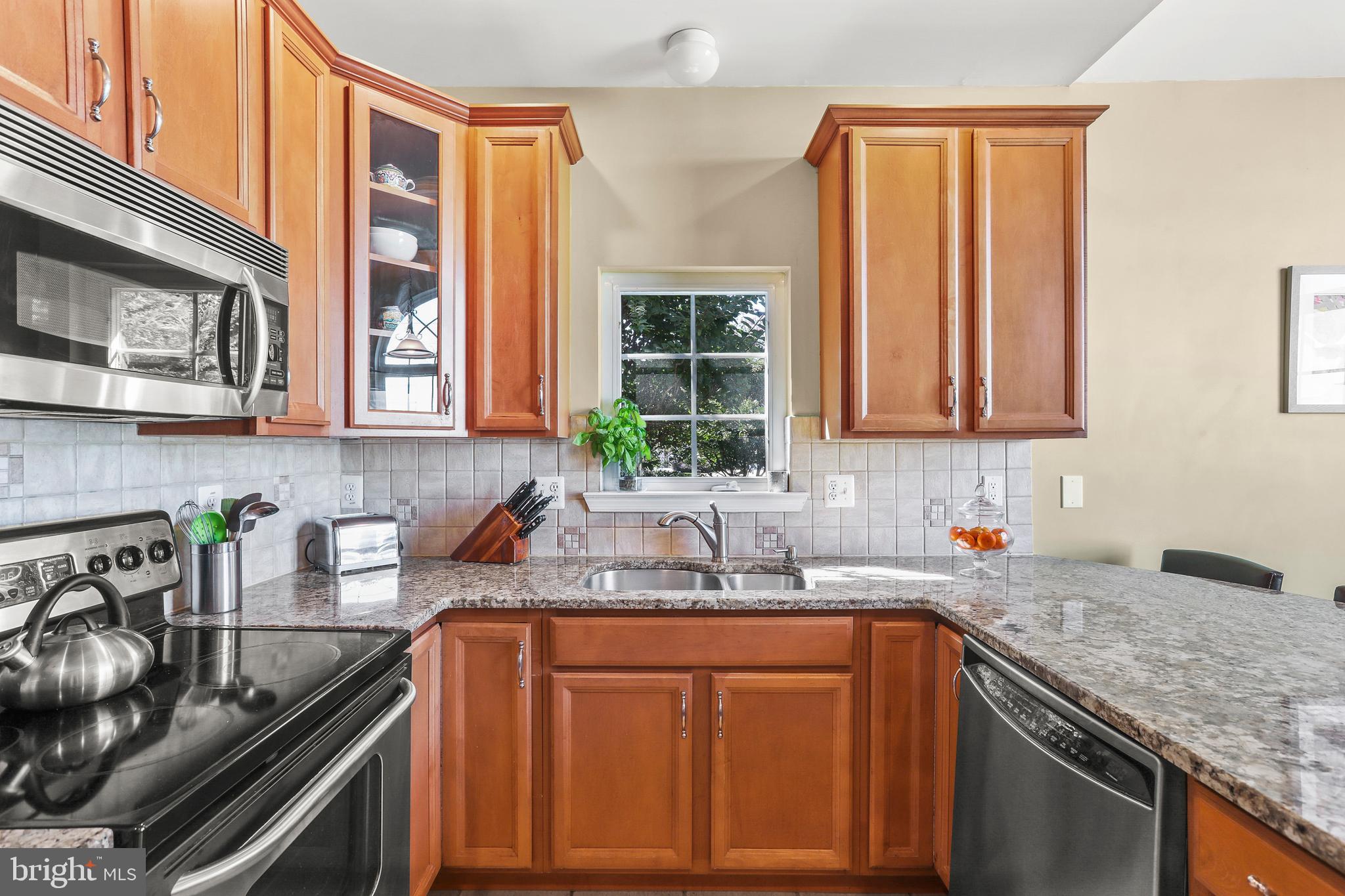 55 Cypress Point Road Mount Holly, NJ 08060 - Photo 18 of 41 Stainless Steel Appliances