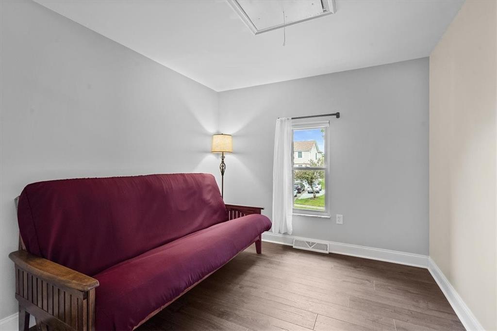 102 Bertley Ridge Drive Coraopolis, PA 15108 - Photo 19 of 24 a living room with furniture and a window