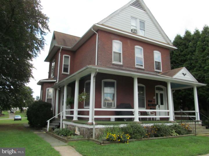 330 Broad Street Spring City, PA 19475 - Photo 1 of 17 Gallery Image 1
