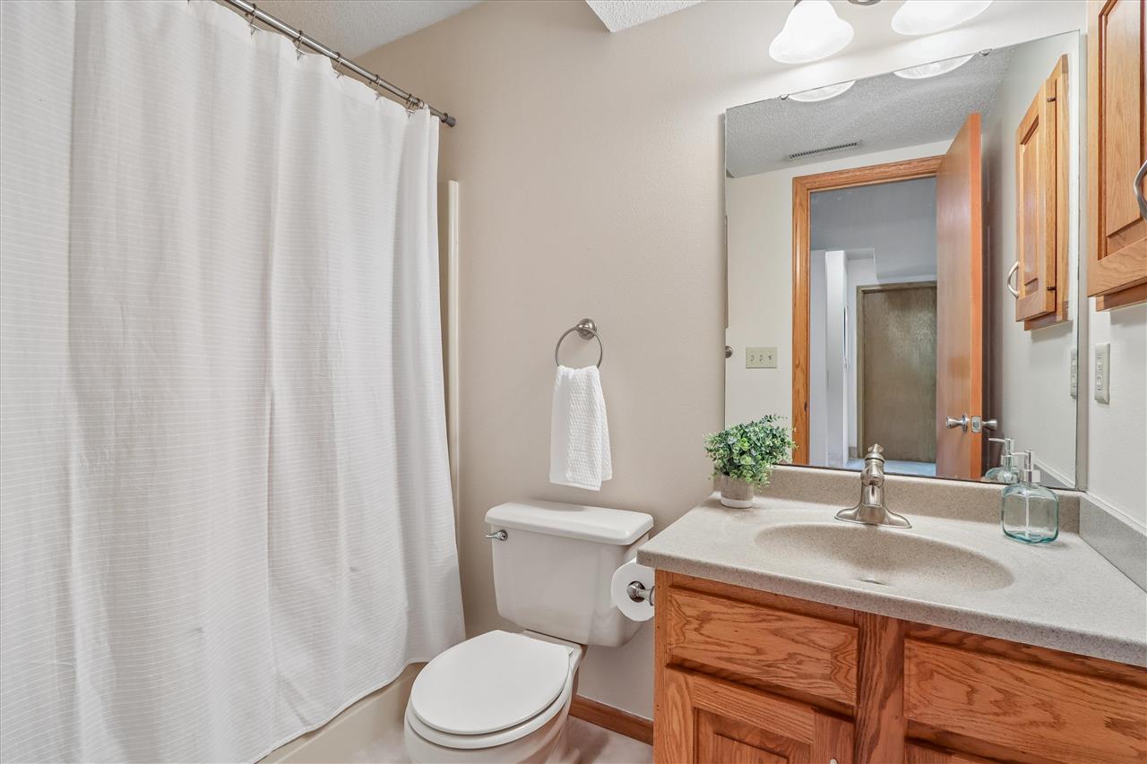 615 Pine Ridge Road Coralville, IA 52241 - Photo 24 of 36 Gallery Image 24