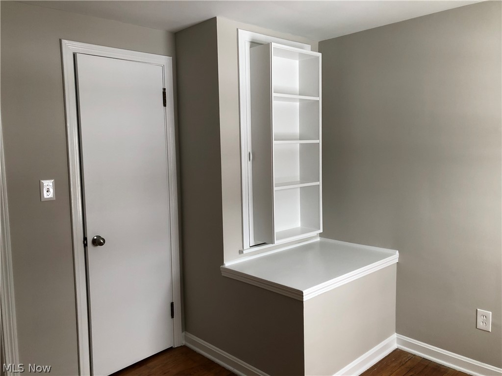 1255 Brainard Road Lyndhurst, OH 44124 - Photo 21 of 30 Bedroom 4 has double closets and built ins