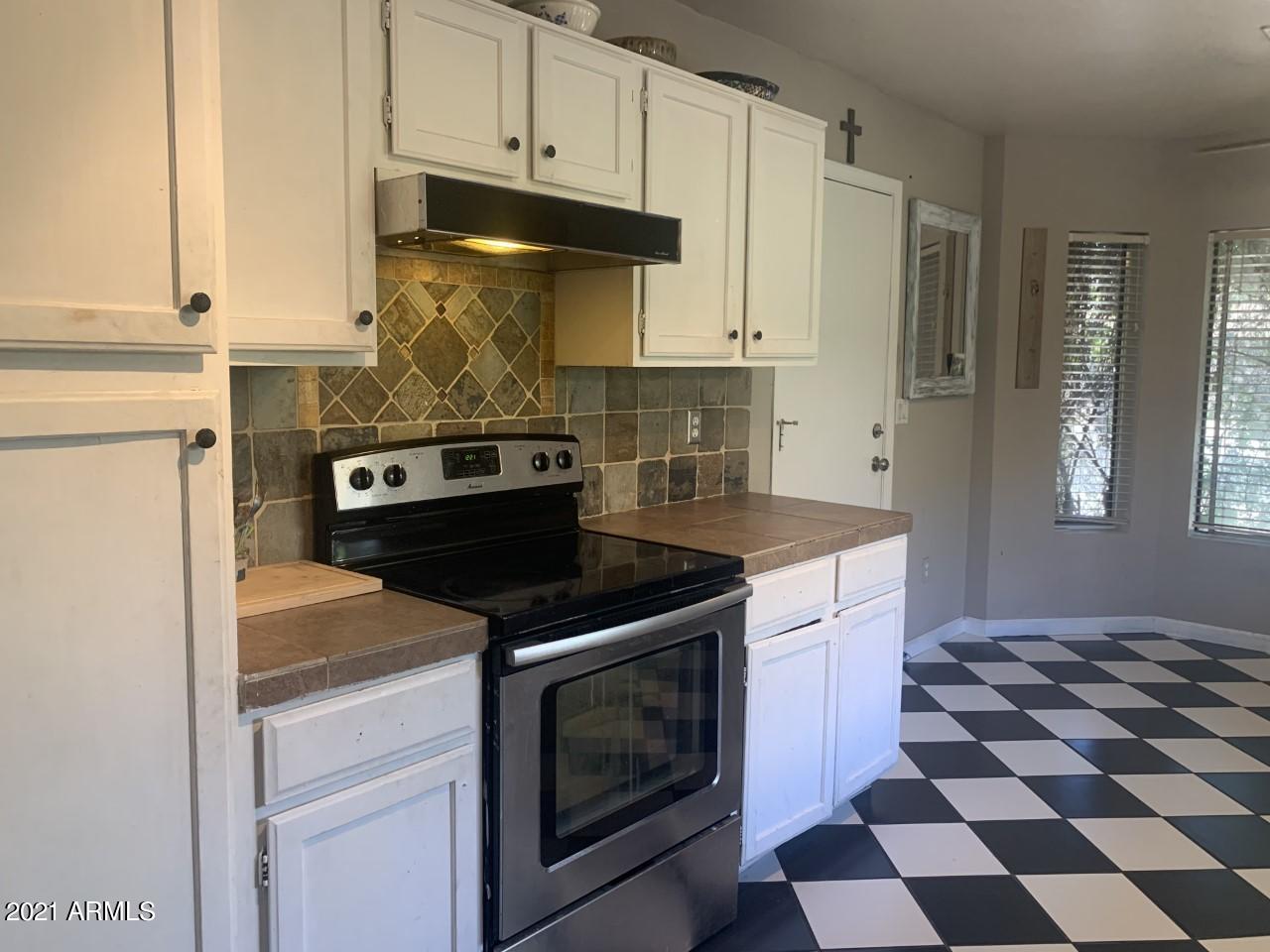 1929 East Wagoner Road Phoenix, AZ 85022 - Photo 6 of 12 Kitchen 1