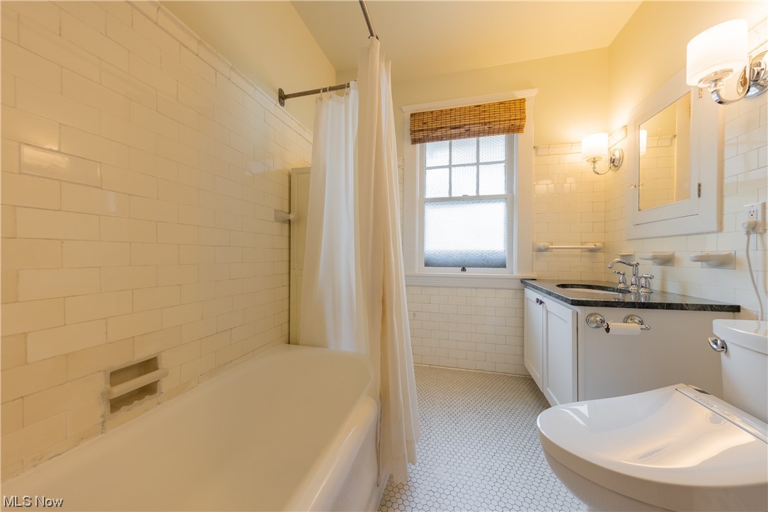 2940 East Overlook Road Cleveland, OH 44118 - Photo 27 of 34 Gallery Image 27