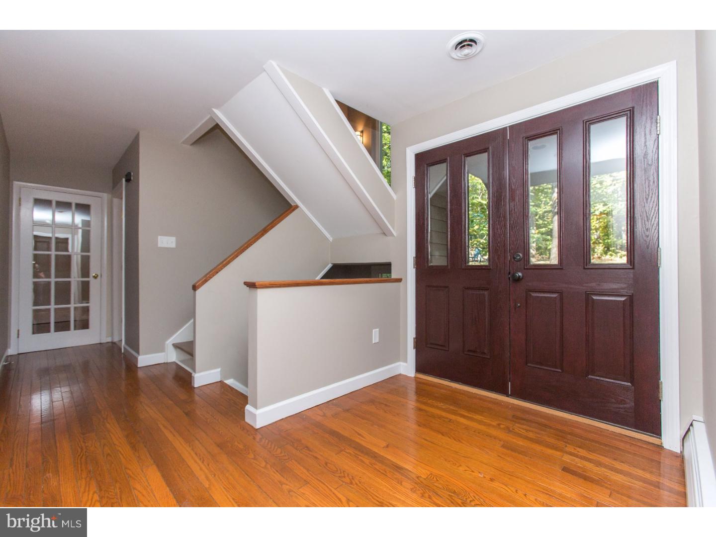 2122 Valley Hill Road Malvern, PA 19355 - Photo 4 of 24 Foyer