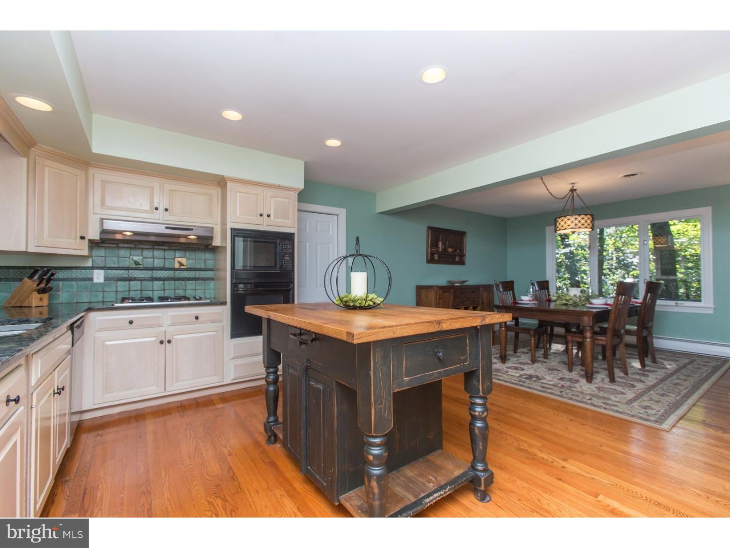 2122 Valley Hill Road Malvern, PA 19355 - Photo 6 of 24 Kitchen