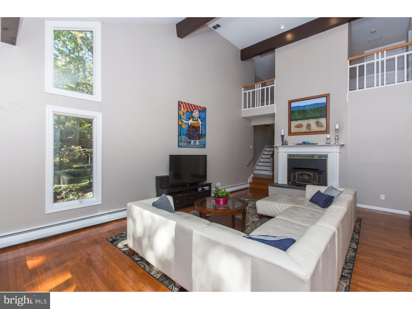 2122 Valley Hill Road Malvern, PA 19355 - Photo 9 of 24 Great Room