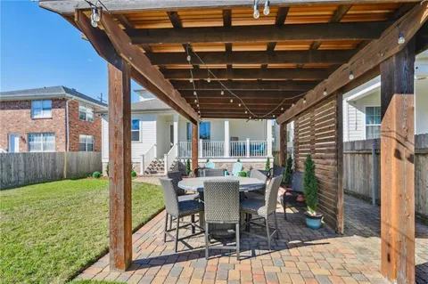 $675,000 | 6425 Milne Boulevard, New Orleans, LA 70124