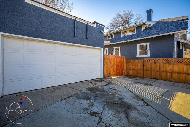 $455,000 | 1007 South Wolcott Street, Casper, WY 82601