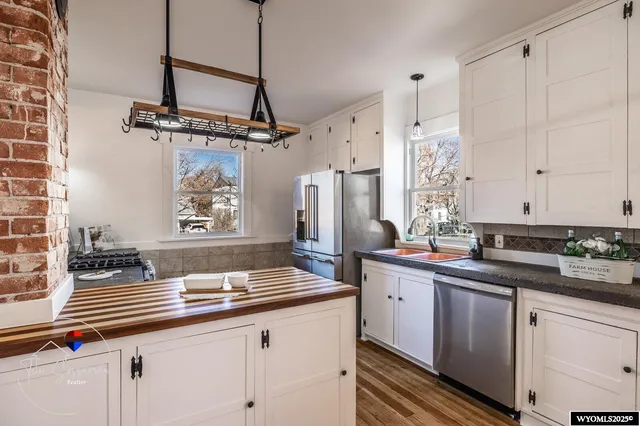 $455,000 | 1007 South Wolcott Street, Casper, WY 82601